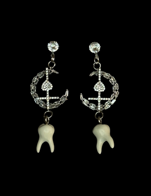 Sailor tooth earrings