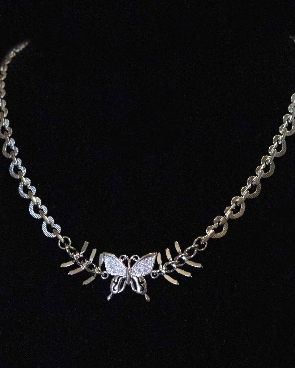 Metamorphosis Choker
